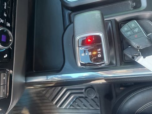 Used 2024 Chevrolet Silverado 1500 LT Trail Boss w/ Convenience Package II image 18