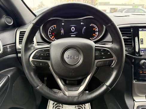 Used 2019 Jeep Grand Cherokee Altitude image 29