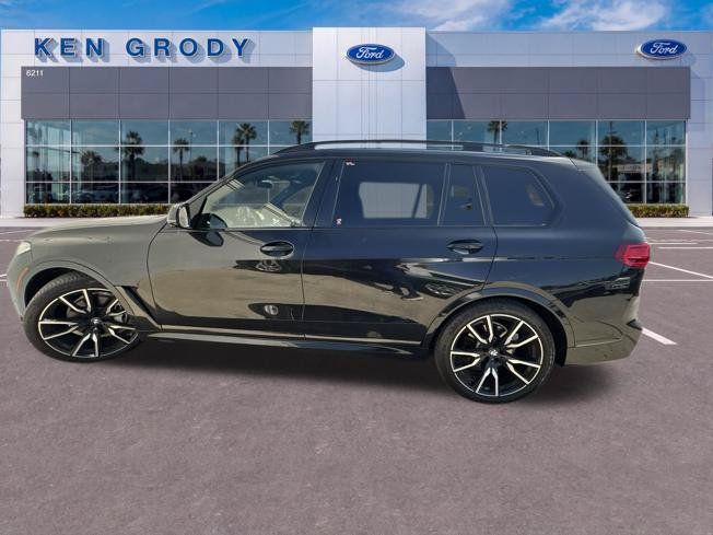 Used 2020 BMW X7 xDrive40i w/ M Sport Package AWD/4WD image 8