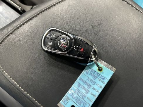 Used 2023 Buick Enclave Essence w/ Sport Touring Edition image 23