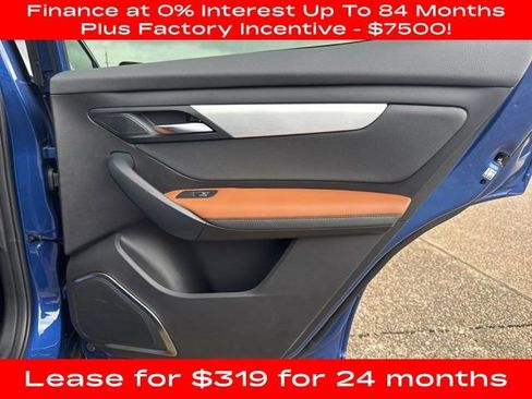 New 2025 VinFast VF 8 Plus image 10