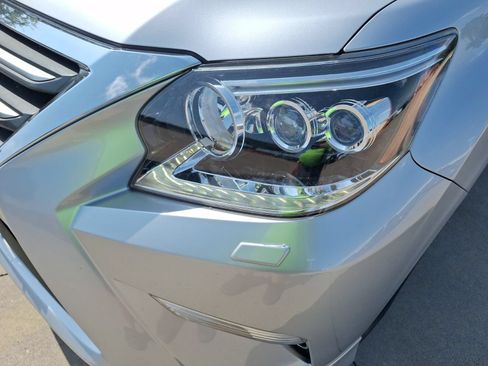 Used 2019 Lexus GX 460 Premium AWD/4WD image 10