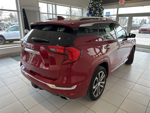 Used 2018 GMC Terrain Denali w/ Advanced Safety Package image 4