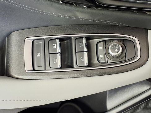 Used 2025 Subaru Outback Limited AWD/4WD image 15