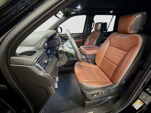 Used 2023 GMC Yukon Denali Ultimate AWD/4WD image 23