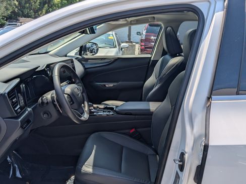 Used 2025 Lexus NX 350 AWD w/ Cold Area Package image 16