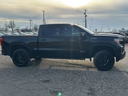 Used 2019 GMC Sierra 1500 AT4 w/ AT4 Premium Package image 3