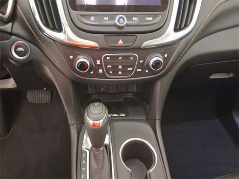 Used 2018 Chevrolet Equinox Premier image 21