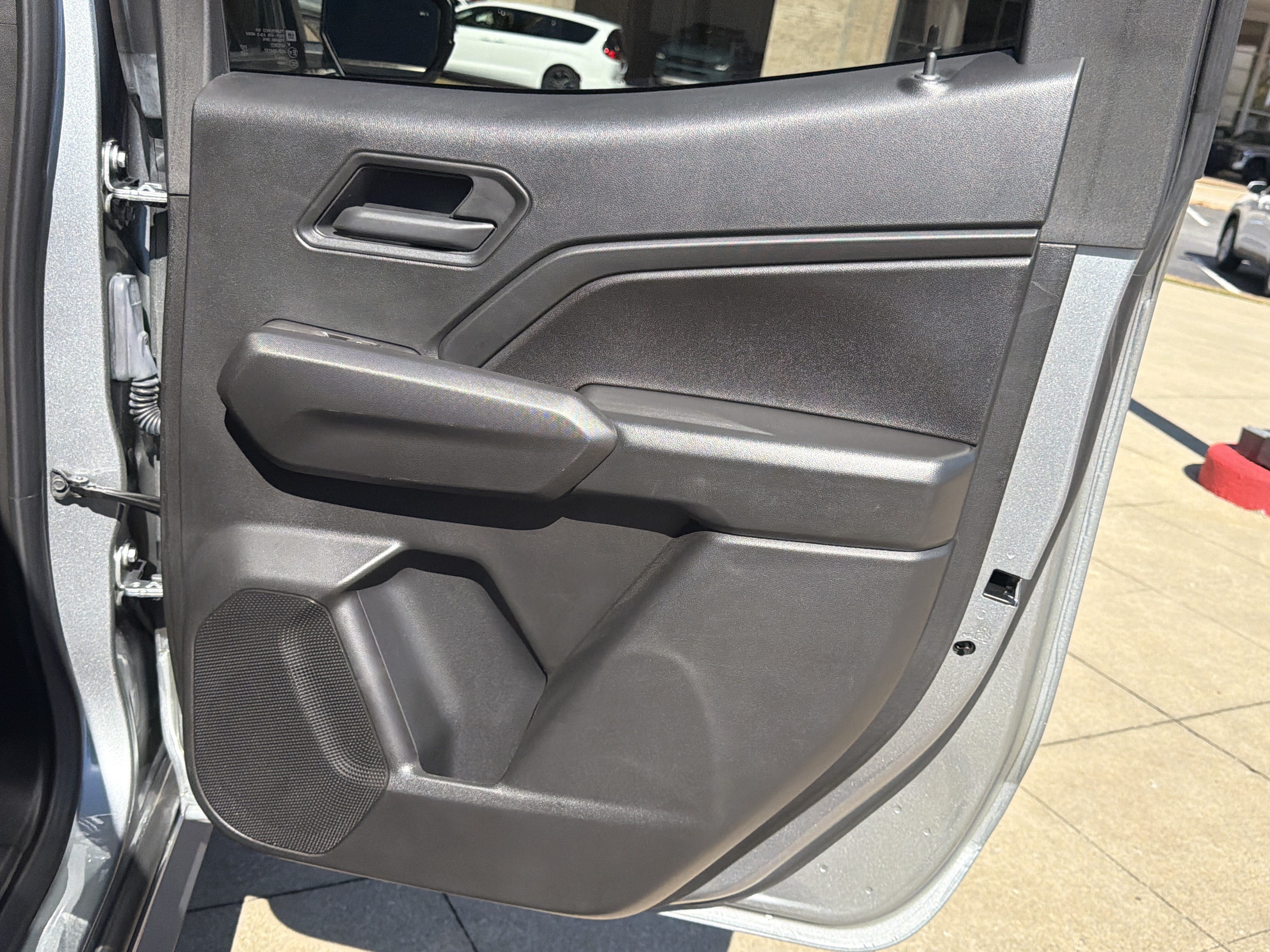 Used 2025 Chevrolet Colorado W/T w/ WT Convenience Package II AWD/4WD image 16