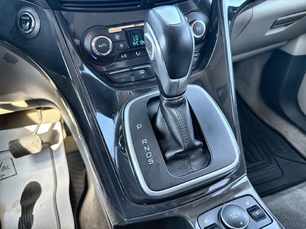 Used 2014 Ford Escape Titanium w/ Equipment Group 401A AWD/4WD image 19