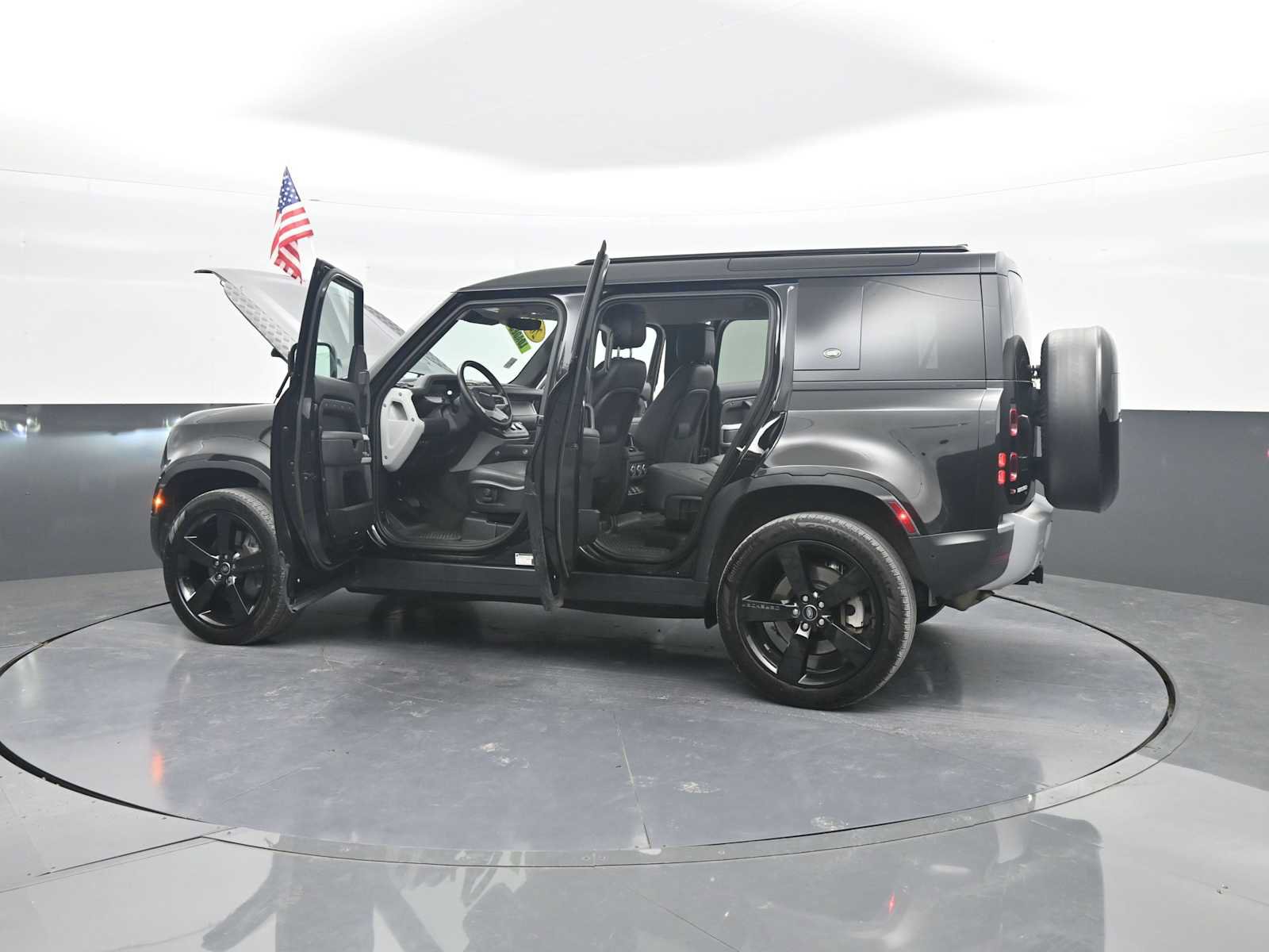 Used 2023 Land Rover Defender 110 SE AWD/4WD image 46