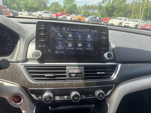 Used 2021 Honda Accord EX-L image 17