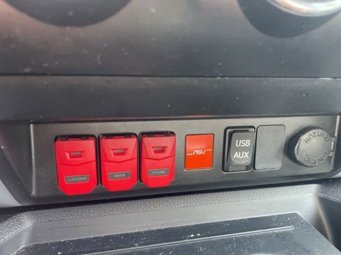 Used 2019 Toyota Tundra SR5 w/ TRD Off Road Package image 14