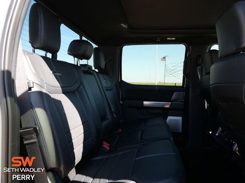 Used 2026 Ford F450 Platinum w/ FX4 Off-Road Package image 17