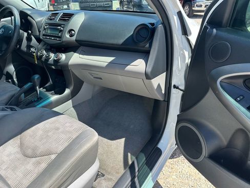 Used 2012 Toyota RAV4 4WD w/ Value Pkg image 14