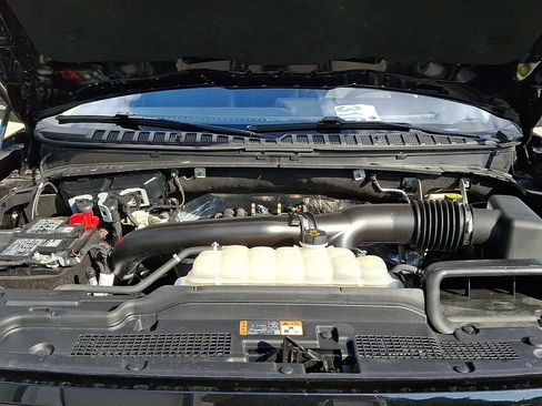 Used 2025 Ford Expedition Active AWD/4WD image 30