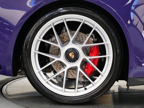 Used 2018 Porsche 911 Targa 4 GTS AWD/4WD image 39