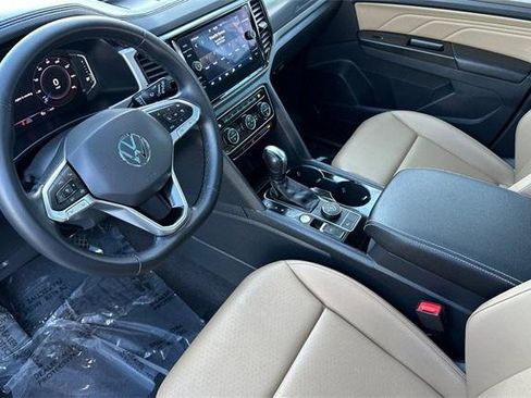 Used 2020 Volkswagen Atlas Cross Sport SEL image 10