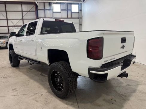 Used 2015 Chevrolet Silverado 2500 LT image 3