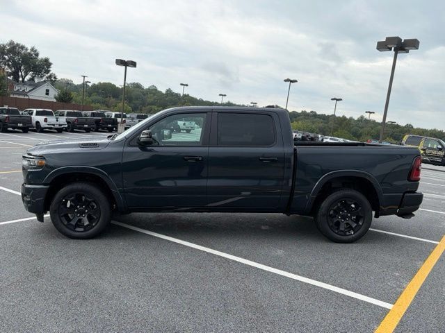 New 2027 RAM 1500 4x4 Crew Cab image 4