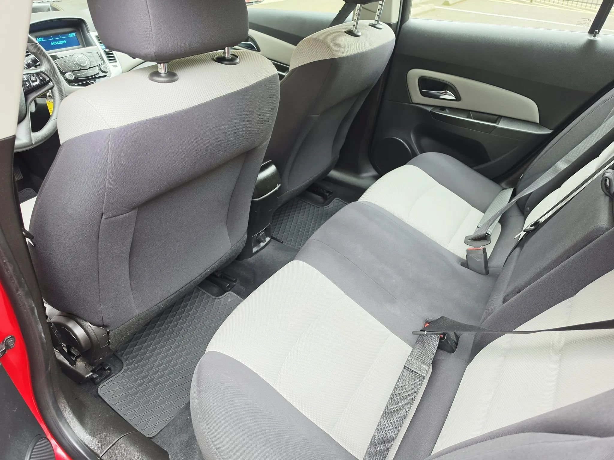 Used 2014 Chevrolet Cruze LS FWD image 10