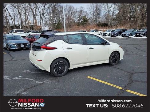 Used 2023 Nissan Leaf SV Plus FWD image 5