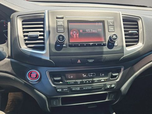 Used 2018 Honda Ridgeline RTL image 9