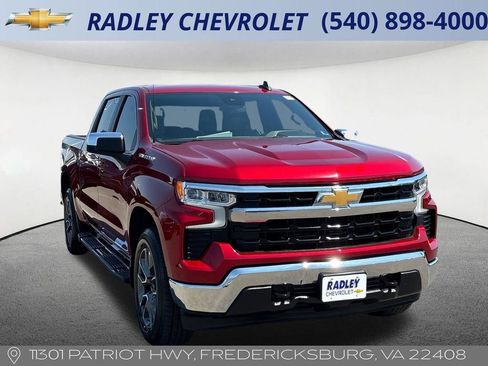 Used 2024 Chevrolet Silverado 1500 LT AWD/4WD image 21