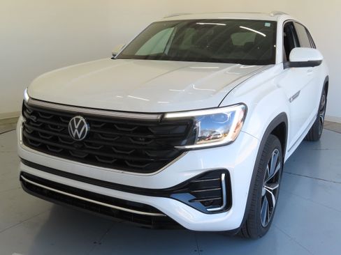 New 2026 Volkswagen Atlas Cross Sport SEL Premium R-Line AWD/4WD image 9