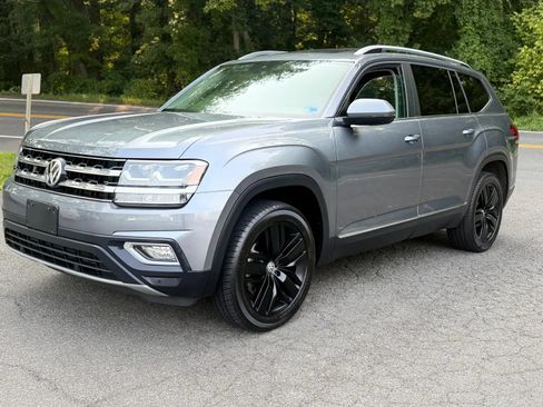 Used 2018 Volkswagen Atlas SEL FWD image 3