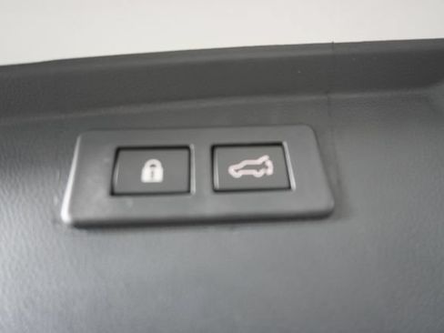 Certified 2025 Subaru Outback Onyx Edition AWD/4WD image 38