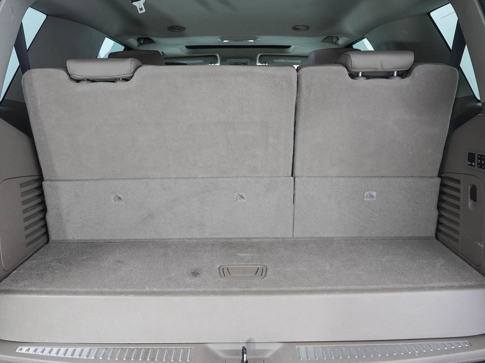 Used 2020 Chevrolet Tahoe LT w/ Luxury Package AWD/4WD image 9