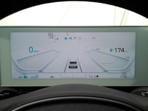 Used 2024 Hyundai Ioniq 5 Limited image 44