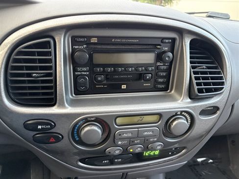 Used 2001 Toyota Sequoia Limited image 20