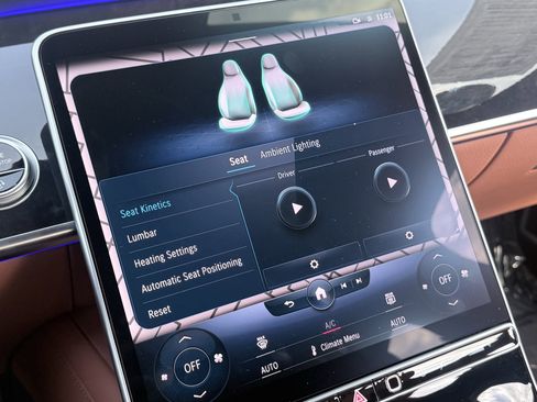 Used 2022 Mercedes-Benz S 580 4MATIC Sedan image 30