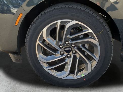 New 2026 Lincoln Navigator Premiere AWD/4WD image 9