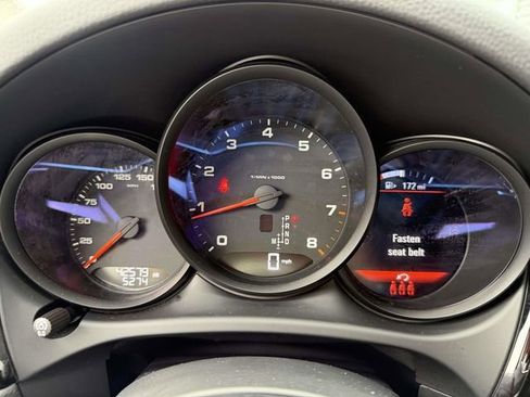 Certified 2021 Porsche Macan AWD/4WD image 20