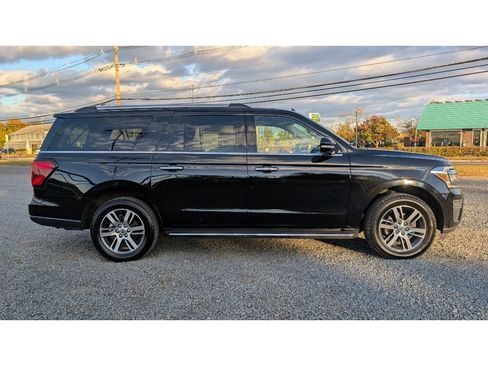 Used 2023 Ford Expedition Max Limited image 8