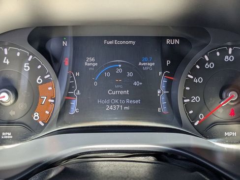 Used 2025 Jeep Compass Trailhawk image 19