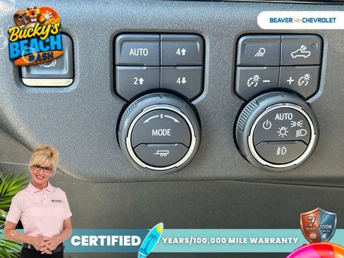 Used 2024 Chevrolet Silverado 1500 High Country AWD/4WD image 32