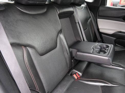 Used 2023 Jeep Compass Limited AWD/4WD image 29