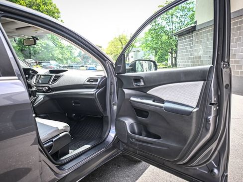 Used 2016 Honda CR-V EX image 17