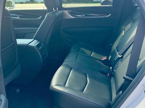 Used 2020 Cadillac XT5 Premium Luxury AWD/4WD image 13