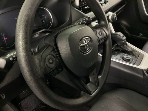Used 2024 Toyota RAV4 XLE image 17