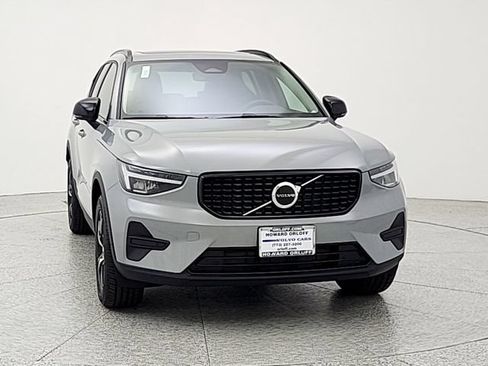 New 2026 Volvo XC40 B5 Core w/ Protection Package Premier AWD/4WD image 2