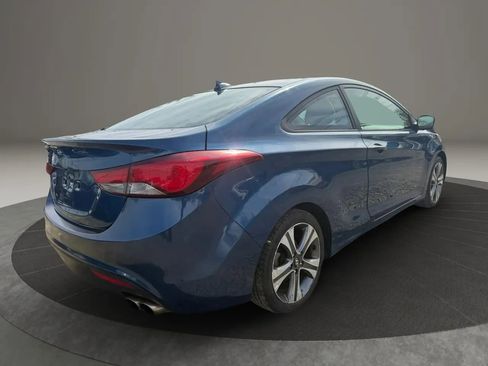 Used 2014 Hyundai Elantra w/ Option Group 2 FWD image 5