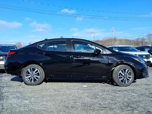 New 2025 Nissan Versa SV w/ Trunk Package image 3