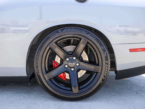 Used 2022 Dodge Challenger SRT Hellcat w/ Plus Package RWD image 10