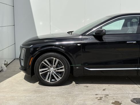 Certified 2024 Cadillac Lyriq Luxury w/ LPO, Floor Liner Package AWD/4WD image 5