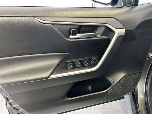 Certified 2025 Toyota RAV4 XLE AWD/4WD image 16